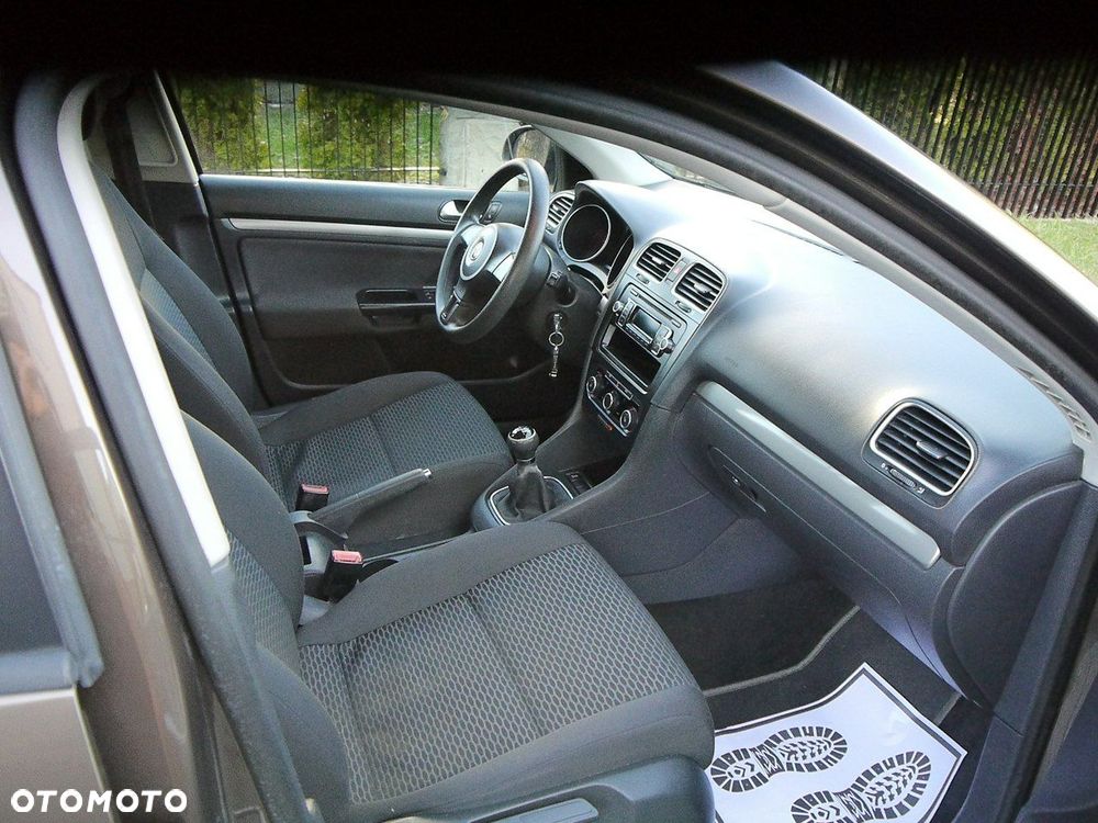 Volkswagen Golf Variant - 22