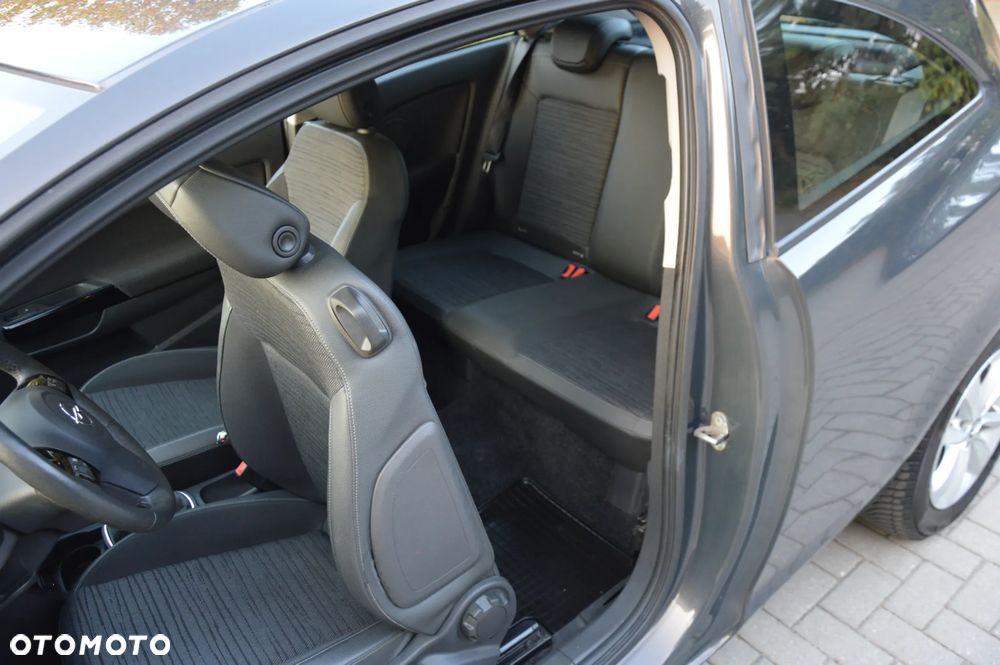Opel Corsa 1.4 16V Energy - 14