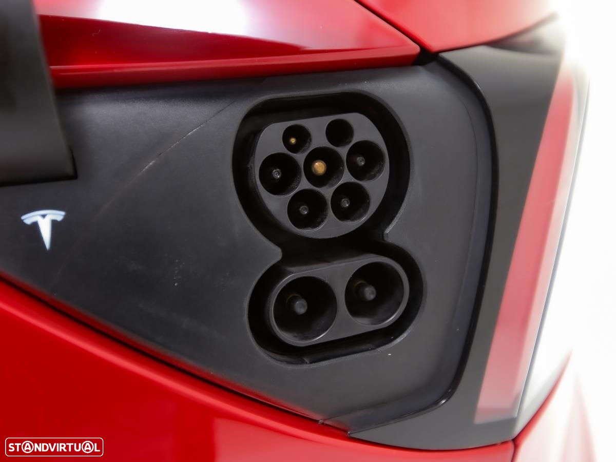 Tesla Model 3 Performance Dual Motor AWD - 17