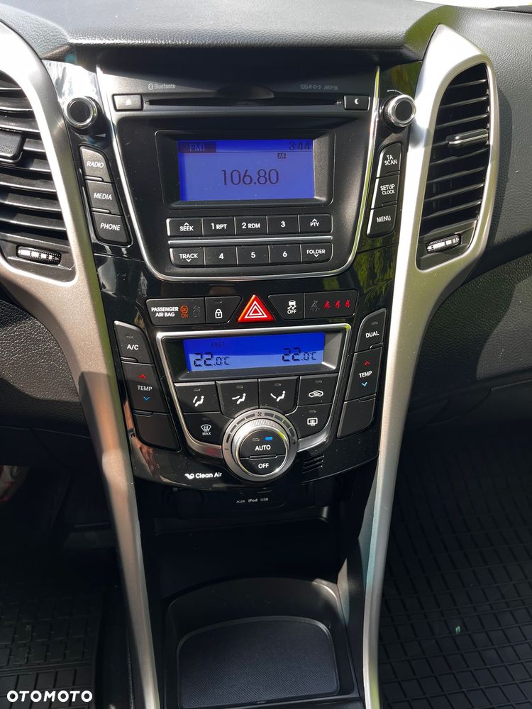 Hyundai i30 1.4 Classic + - 19
