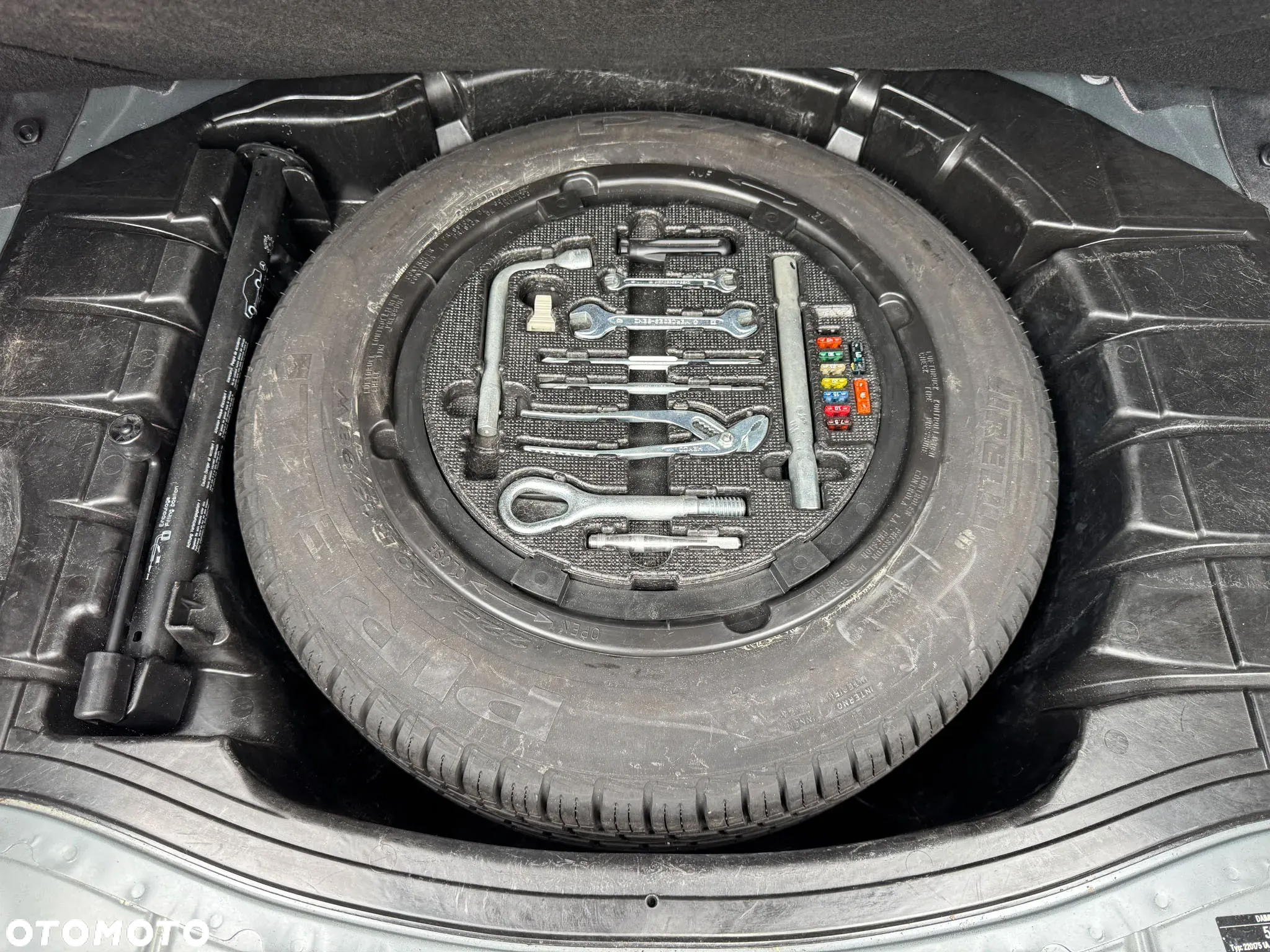 Mercedes-Benz Klasa E 320 4Matic Automatik Elegance - 36