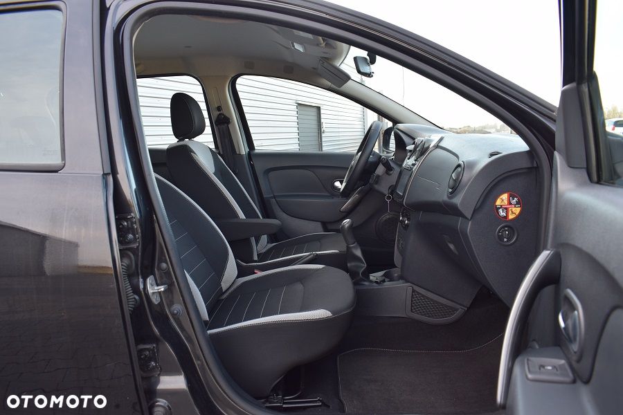 Dacia Sandero Stepway TCe 90 (S&S) Prestige - 11
