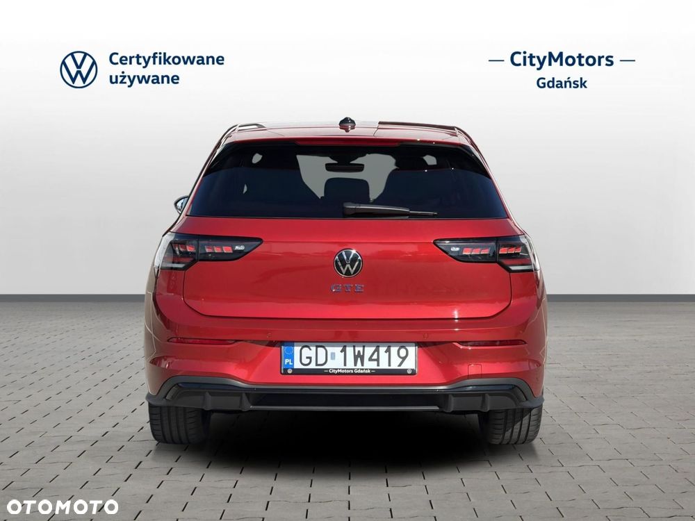 Volkswagen Golf - 5