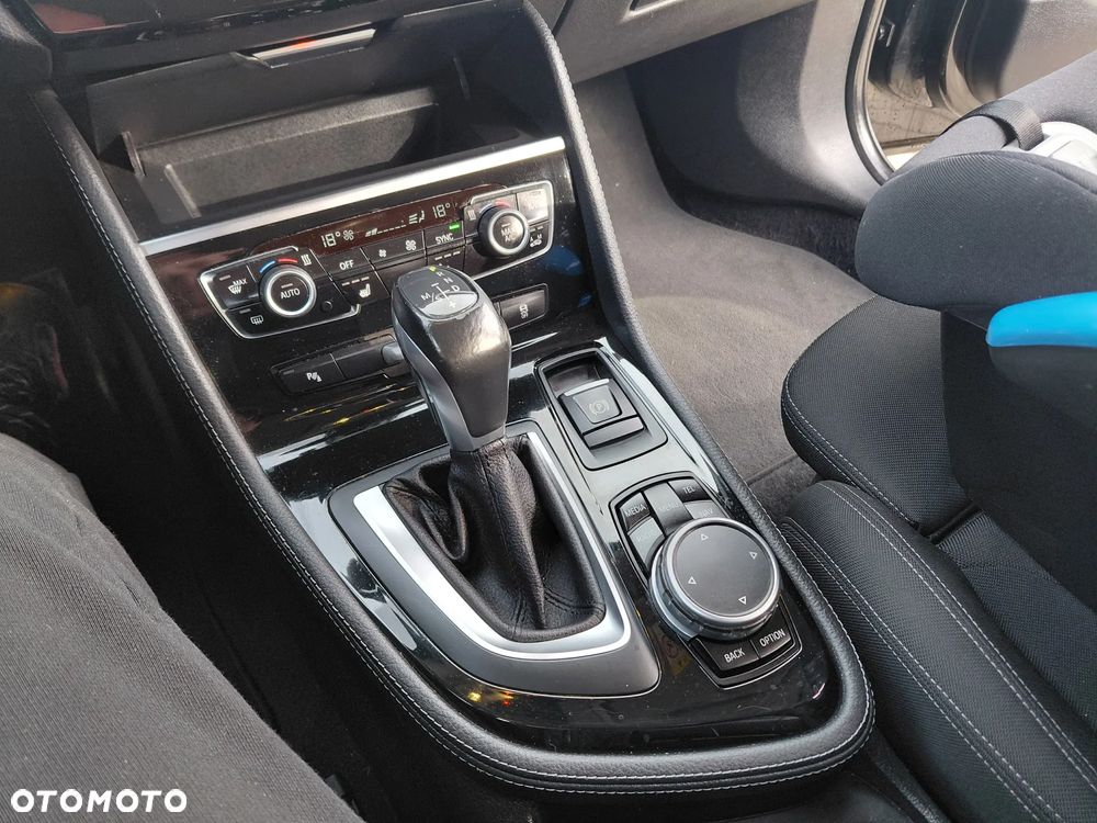 BMW Seria 2 220d xDrive M Sport - 23