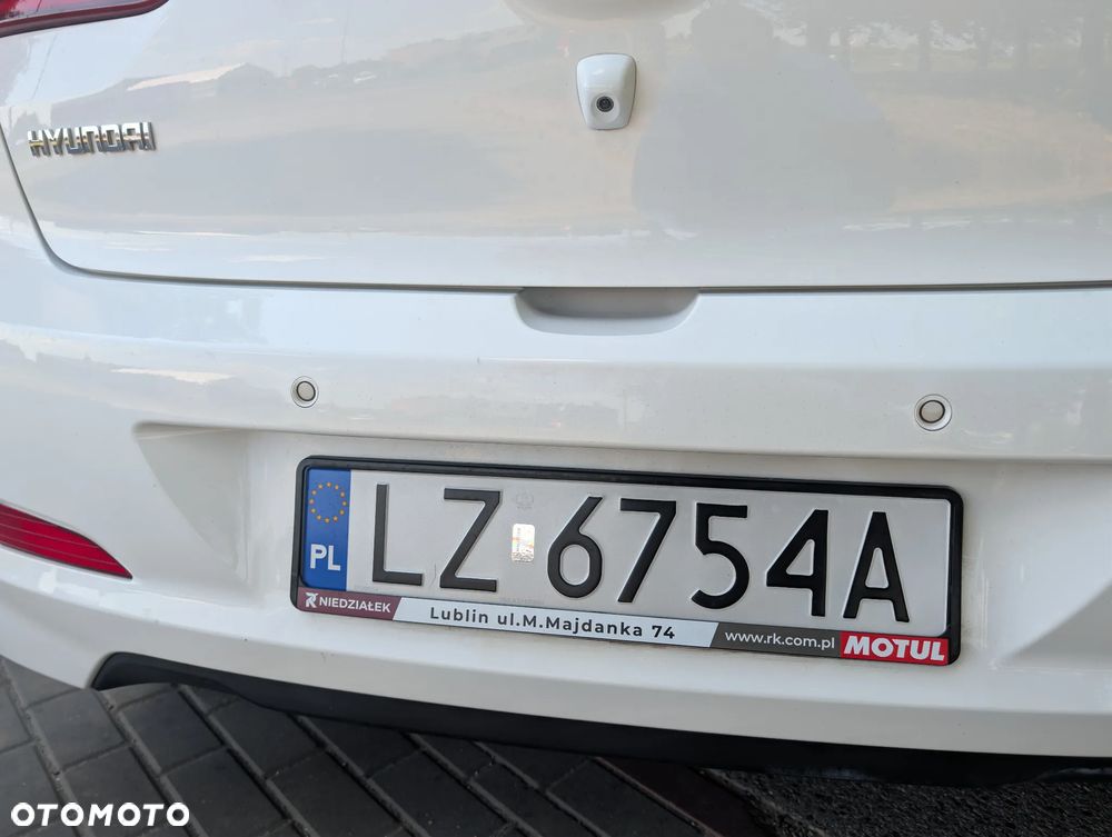 Hyundai i20 - 17