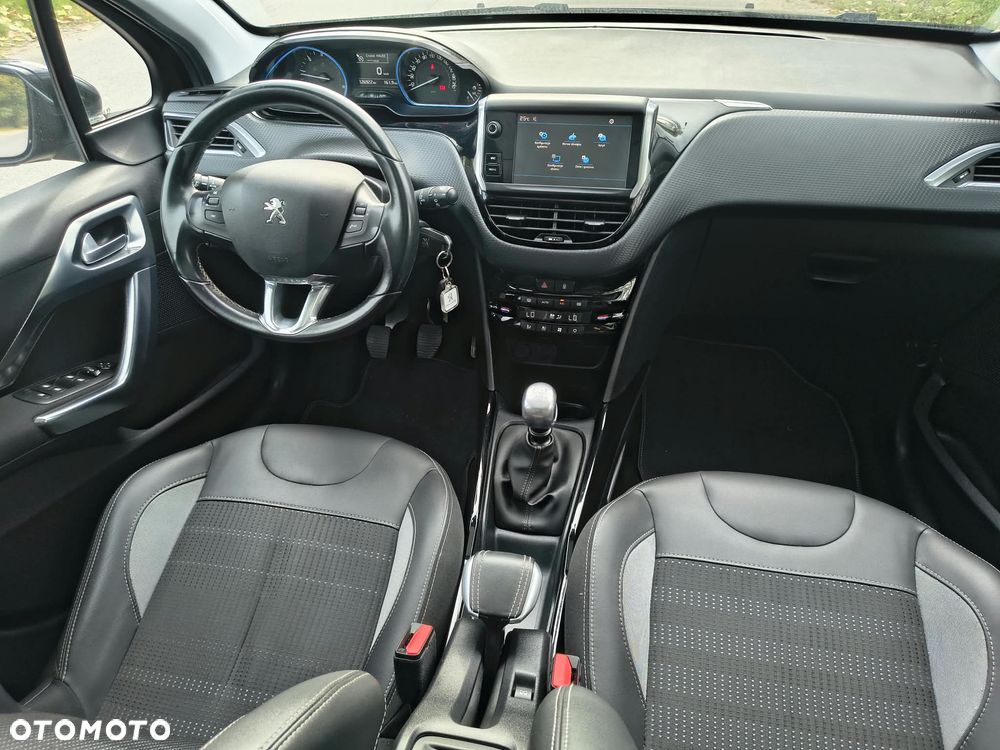 Peugeot 2008 BlueHDi 100 STOP & START Allure - 17