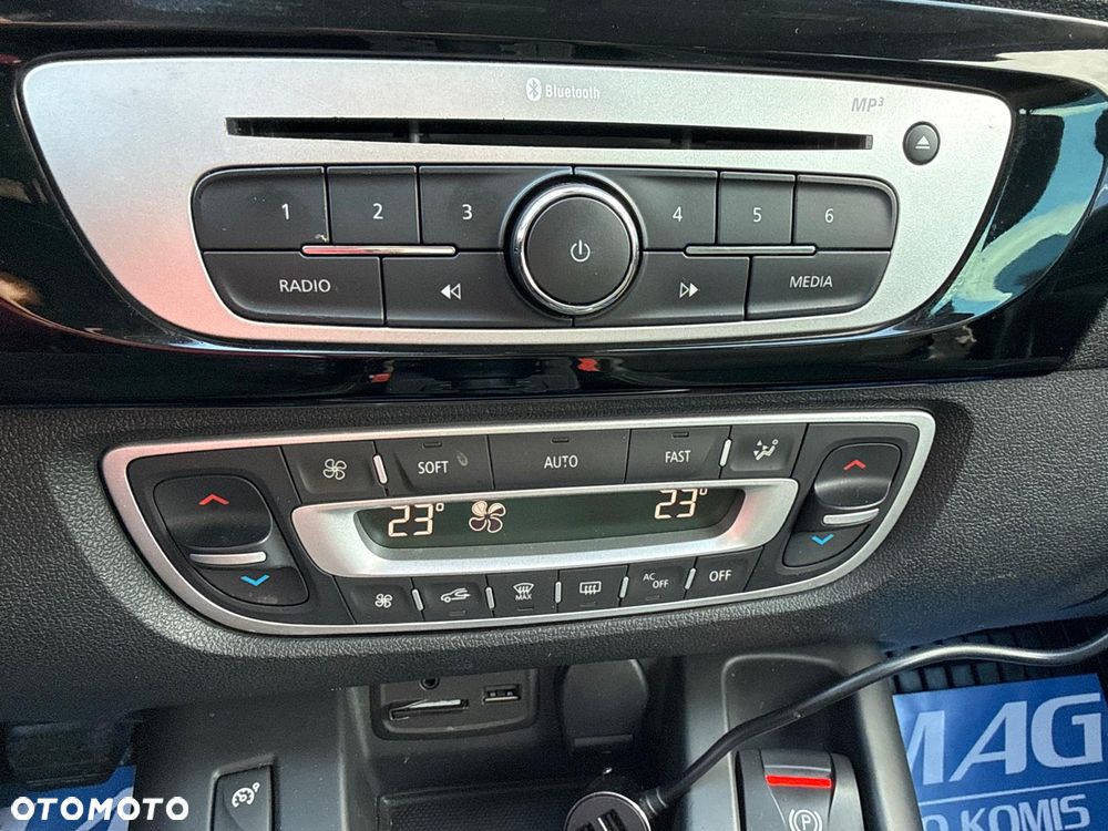 Renault Scenic 1.5 dCi Energy Bose EU6 - 28