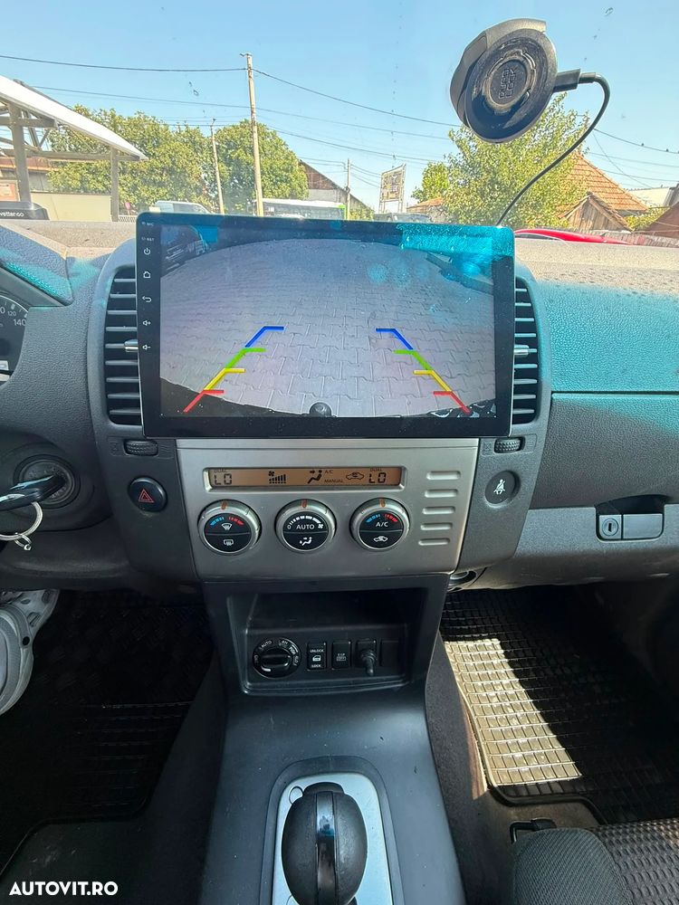 Nissan Pathfinder - 15