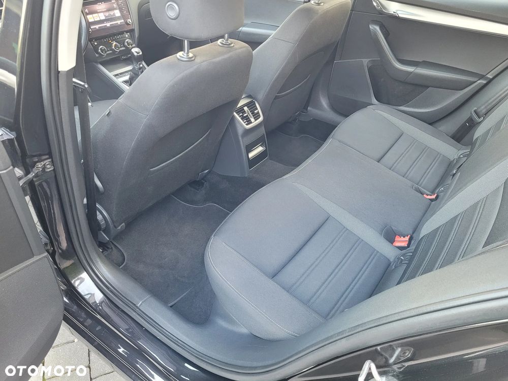 Skoda Octavia 2.0 TDI Ambition - 8