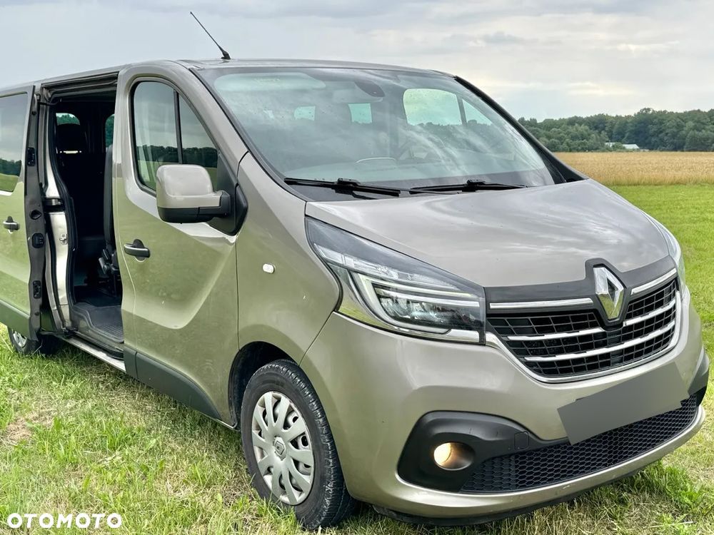 Renault Trafic 2.0 dCi - 13