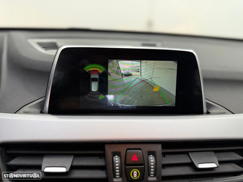 BMW X1 16 d sDrive Auto Line Sport - 23