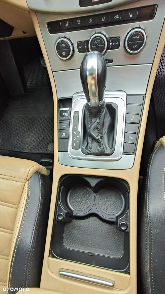 Volkswagen CC - 8