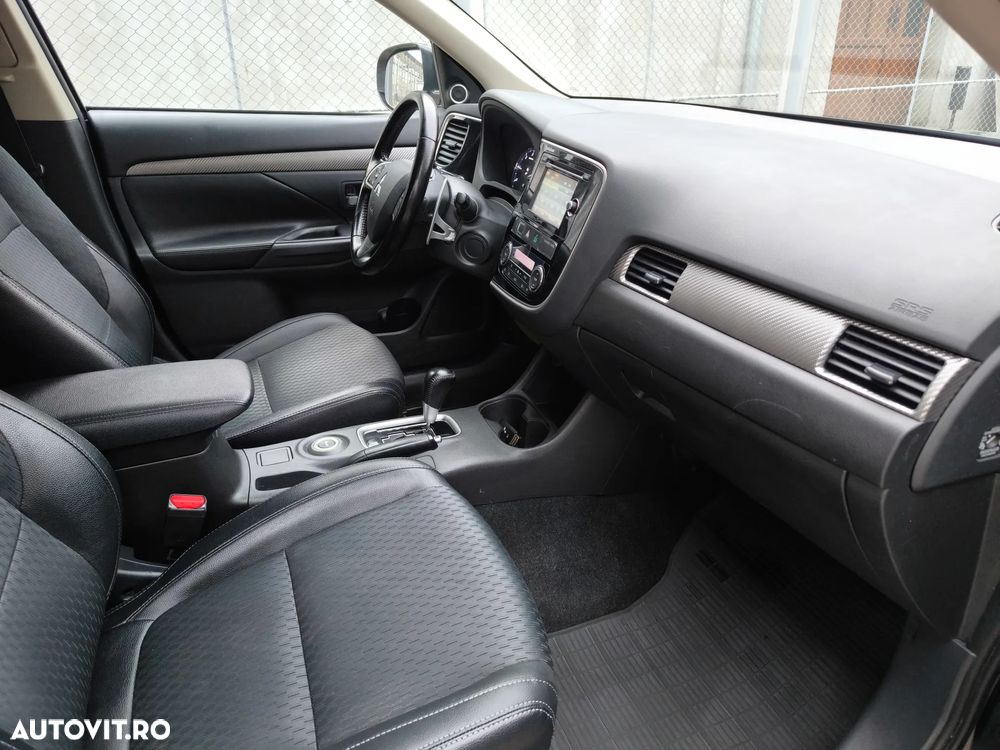 Mitsubishi Outlander 2.2 DI-D 4WD Automatik Intense - 7