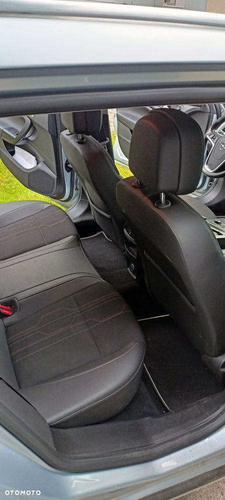 Opel Insignia - 8