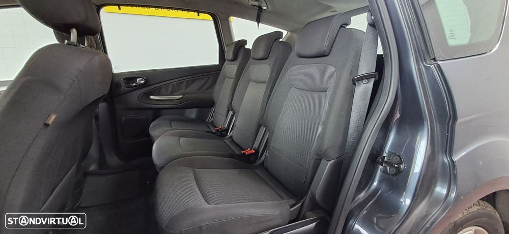 Ford S-Max 1.8 TDCi Titanium 5L - 12