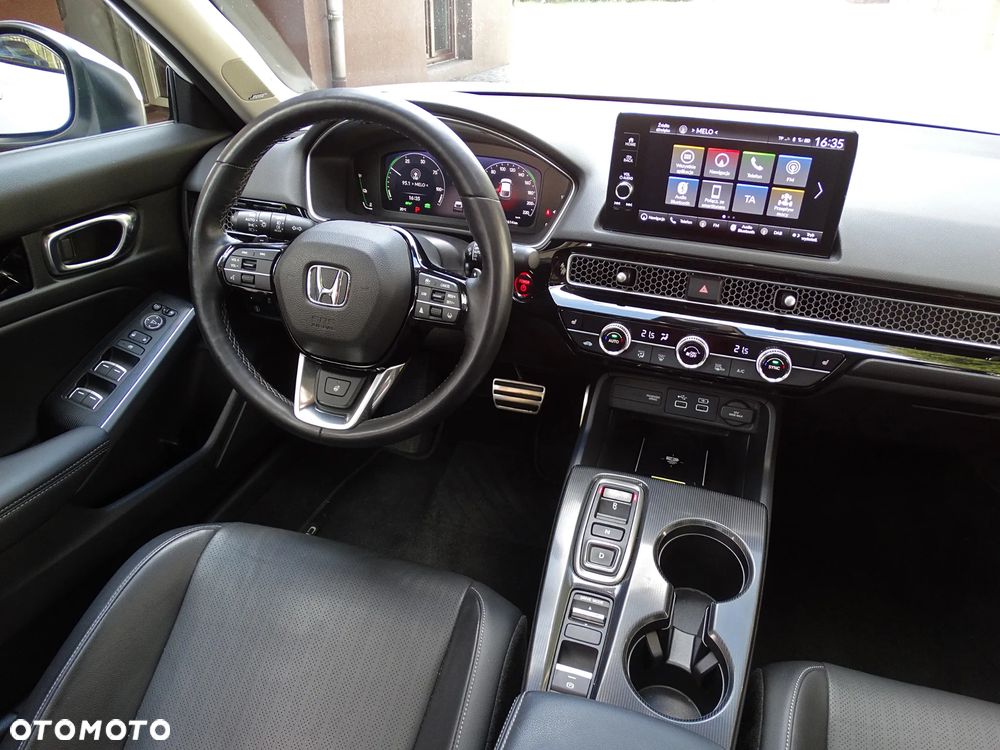 Honda Civic 2.0 i-MMD Advance BSI CVT - 12
