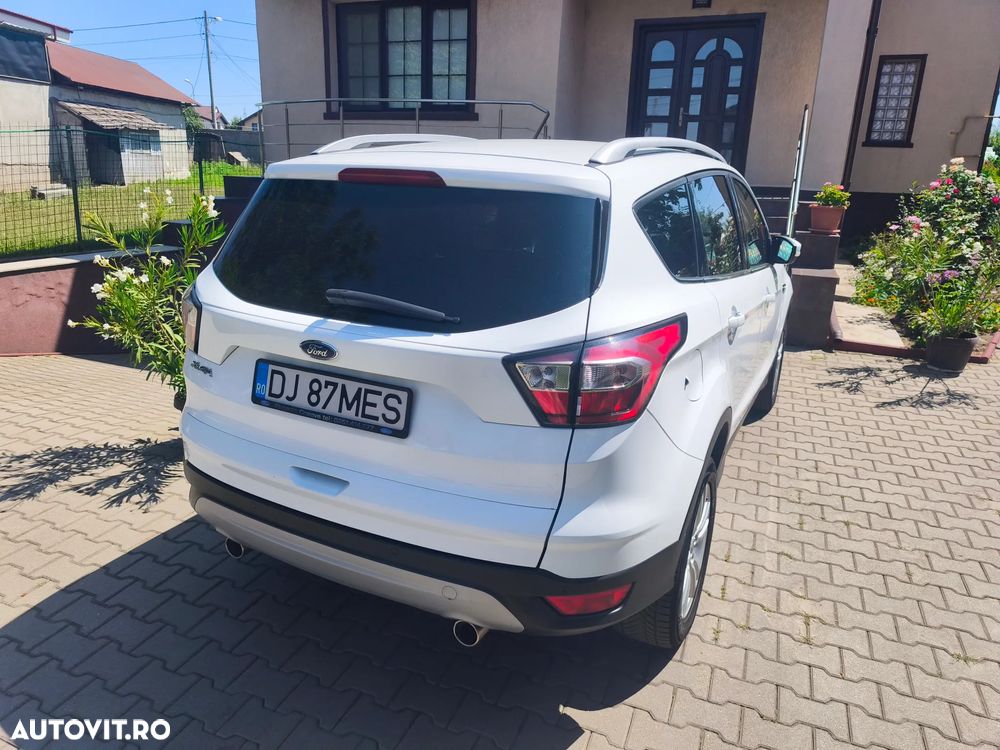 Ford Kuga - 4