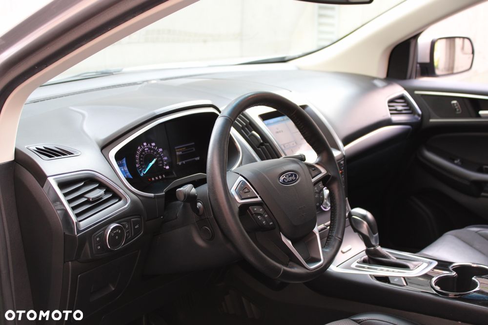 Ford Edge - 9