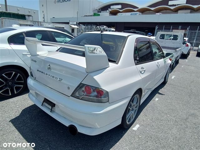 Mitsubishi Lancer Evolution - 8