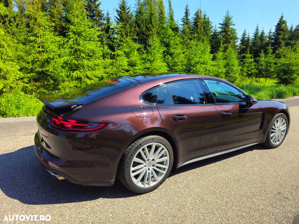 Porsche Panamera 4S - 4