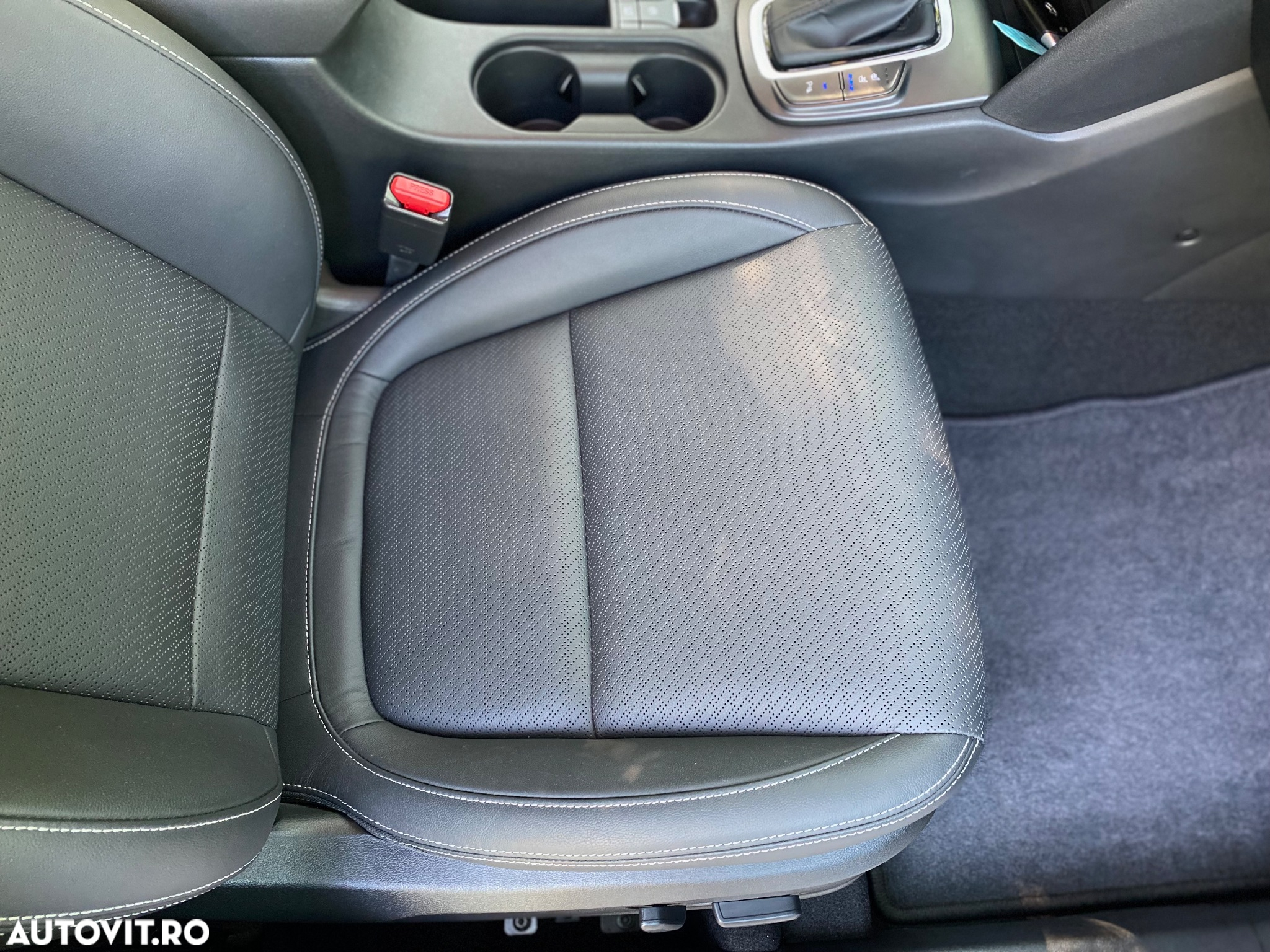 Hyundai KONA 1.6 GDI DCT Hybrid Premium - 14