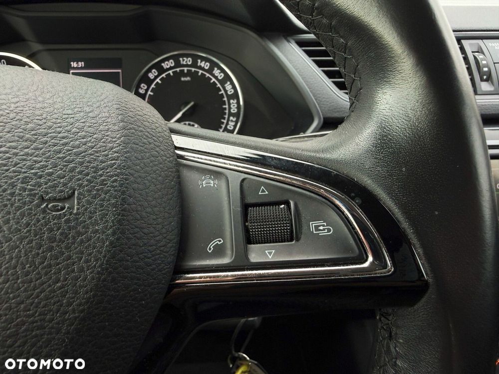 Skoda Superb 1.8 TSI Ambition - 17