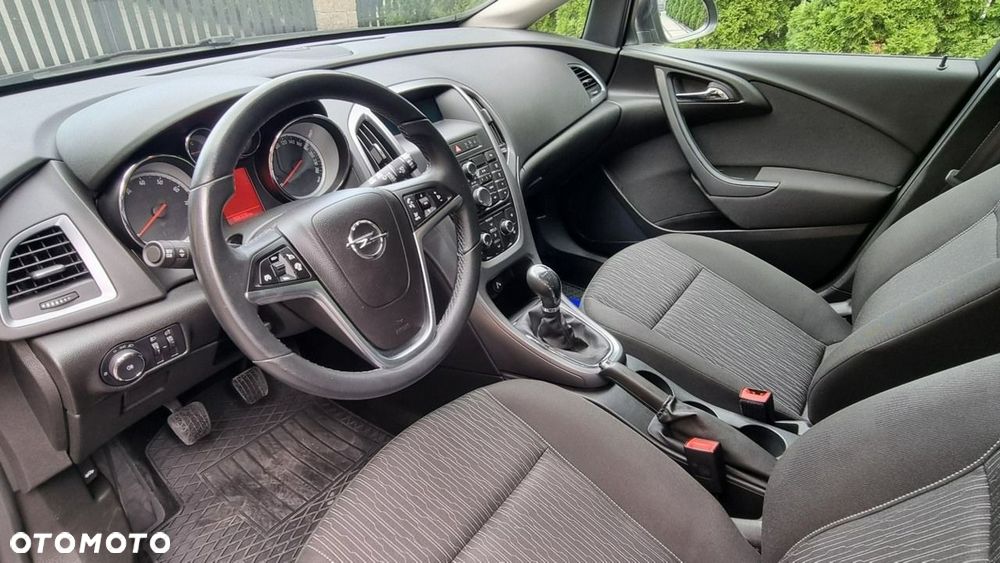 Opel Astra - 10
