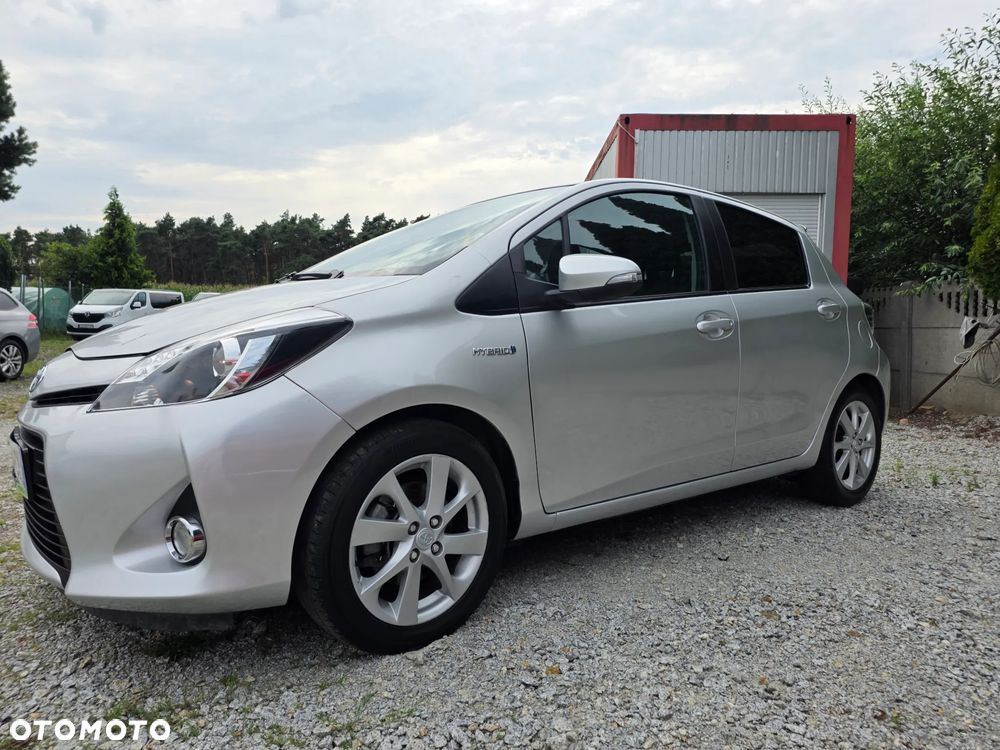 Toyota Yaris 1.5 VVT-i Lounge - 16
