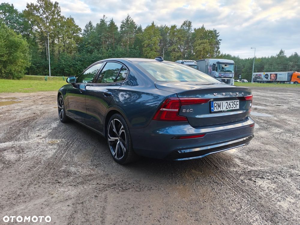 Volvo S60 T8 Recharge AWD Plus Dark - 6