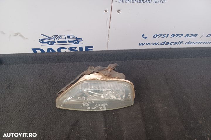 Proiector dreapta 2M51-15K201-AH 2M51-15K201-AH Ford Focus 1 [1998 - - 2