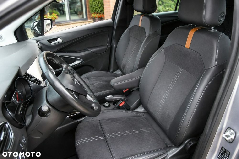 Opel Crossland 1.5 Business Elegance - 24