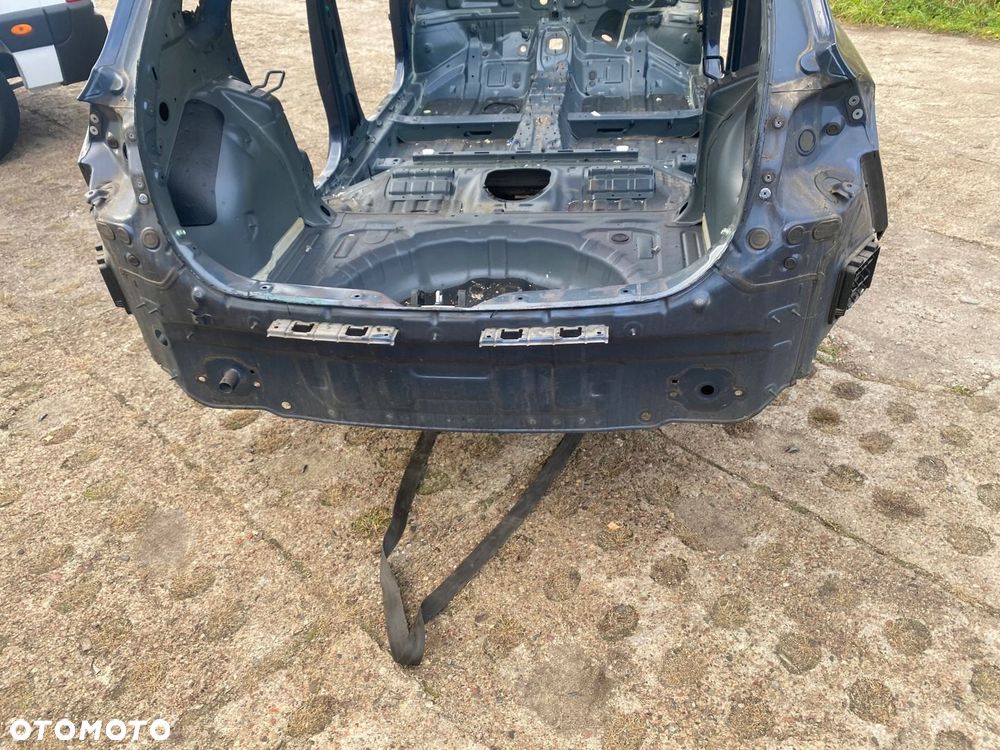 HYUNDAI I30 III HB TYŁ PAS TYLNY PODŁOGA BAGAŻNIKA WANNA SG5 21-24 - 1