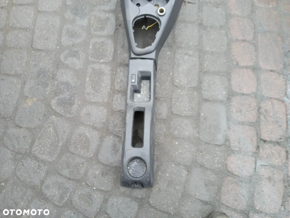 TUNEL ŚRODKOWY DACIA LOGAN SANDERO 12-21 - 2