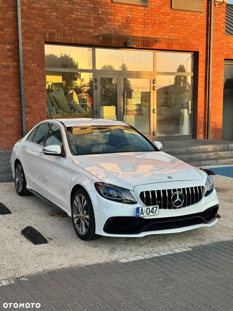 Mercedes-Benz Klasa C 300 7G-TRONIC - 2