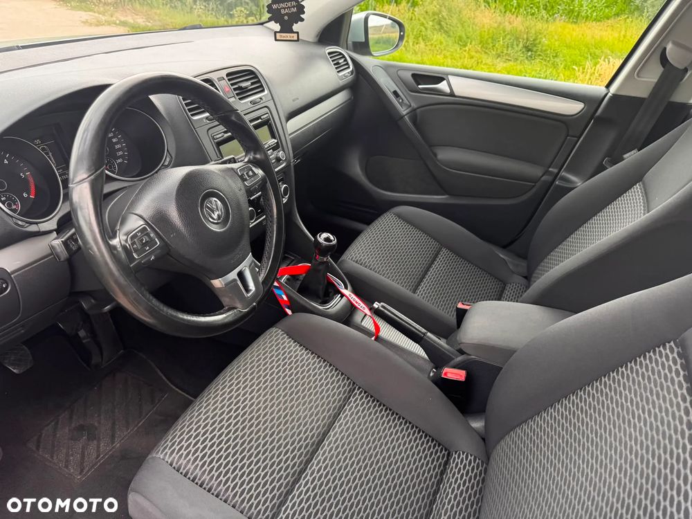 Volkswagen Golf - 17