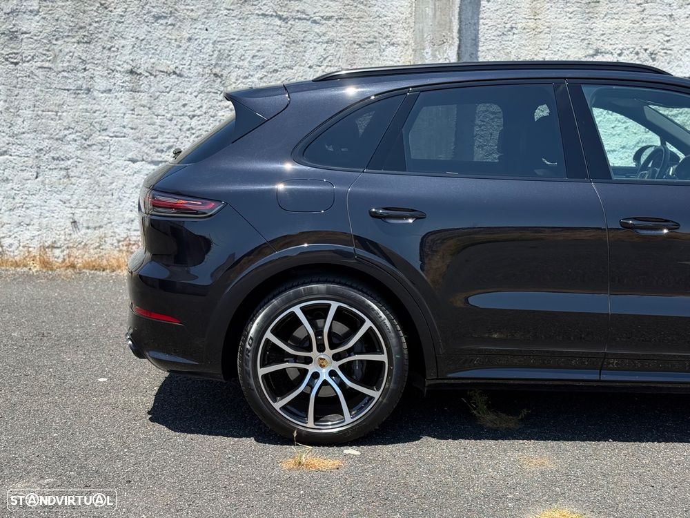 Porsche Cayenne - 12