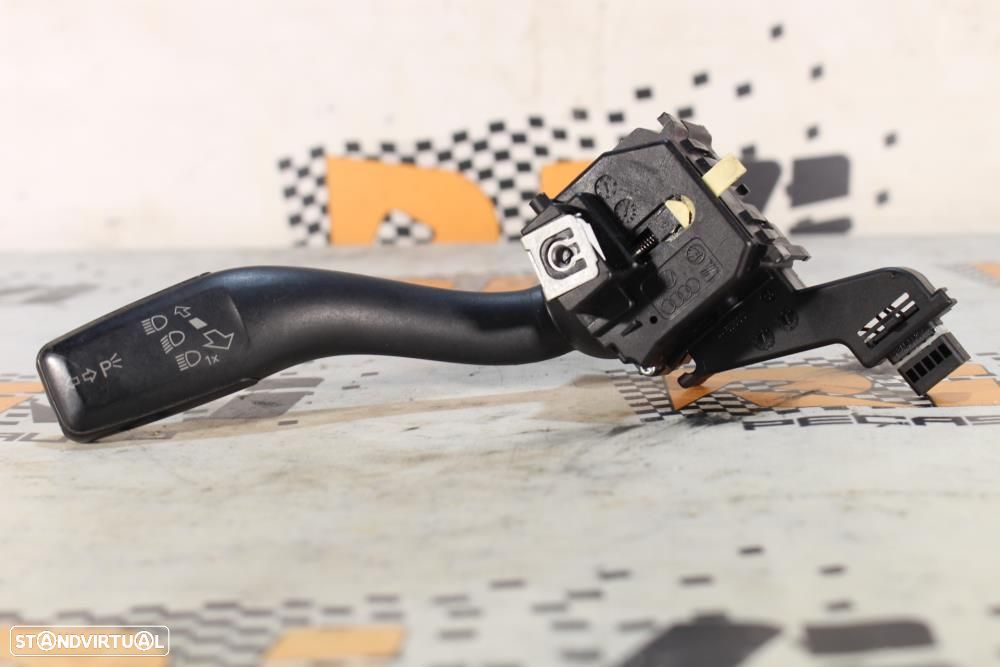 Manete Das Luzes / Piscas Audi A3 (8P1)  8P0953513e / 10002271 - 1