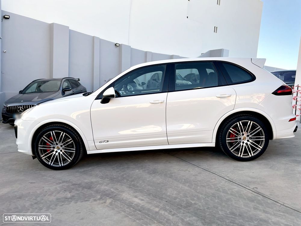 Porsche Cayenne GTS - 8
