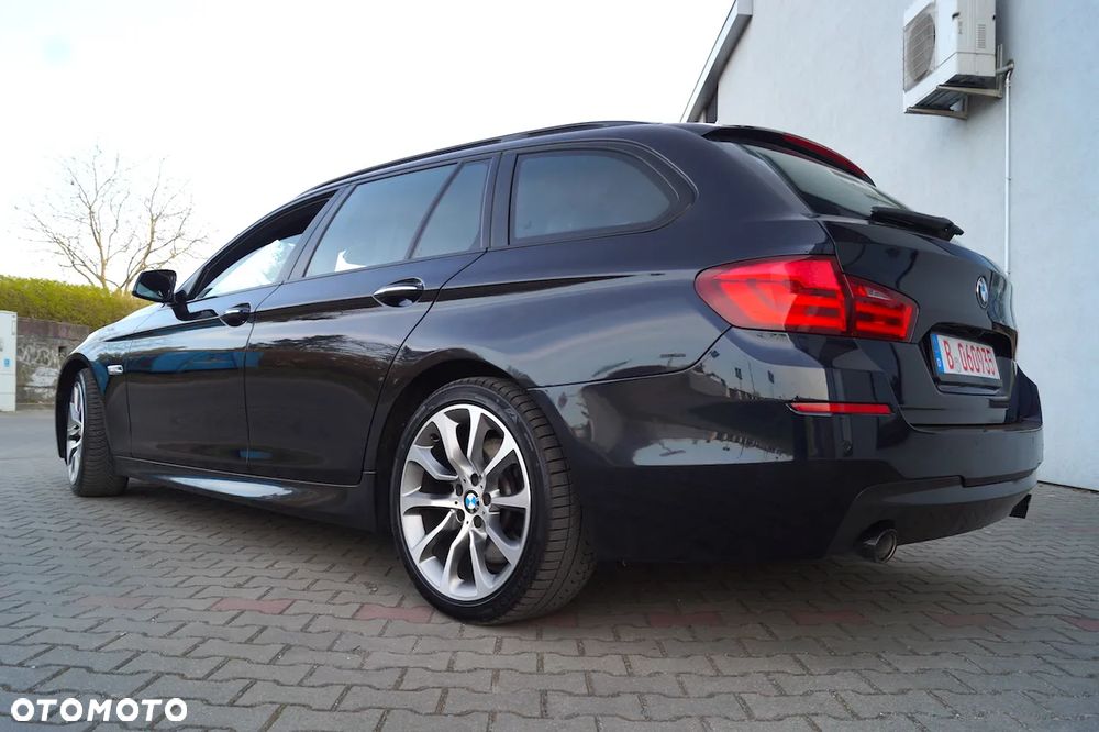 BMW Seria 5 535d Sport-Aut - 12