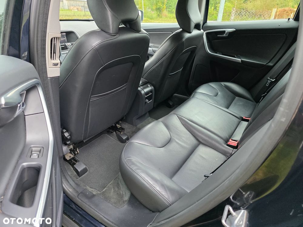 Volvo XC 60 D3 Kinetic - 13