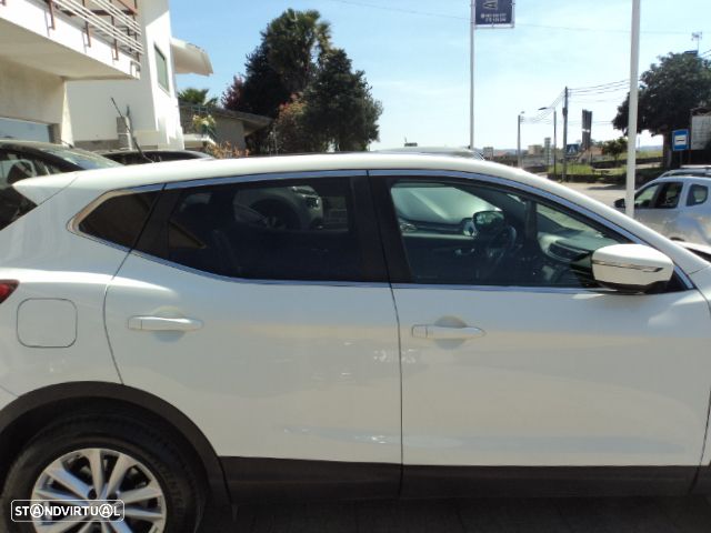Nissan Qashqai 1.5 dCi TEKNA+ - 8