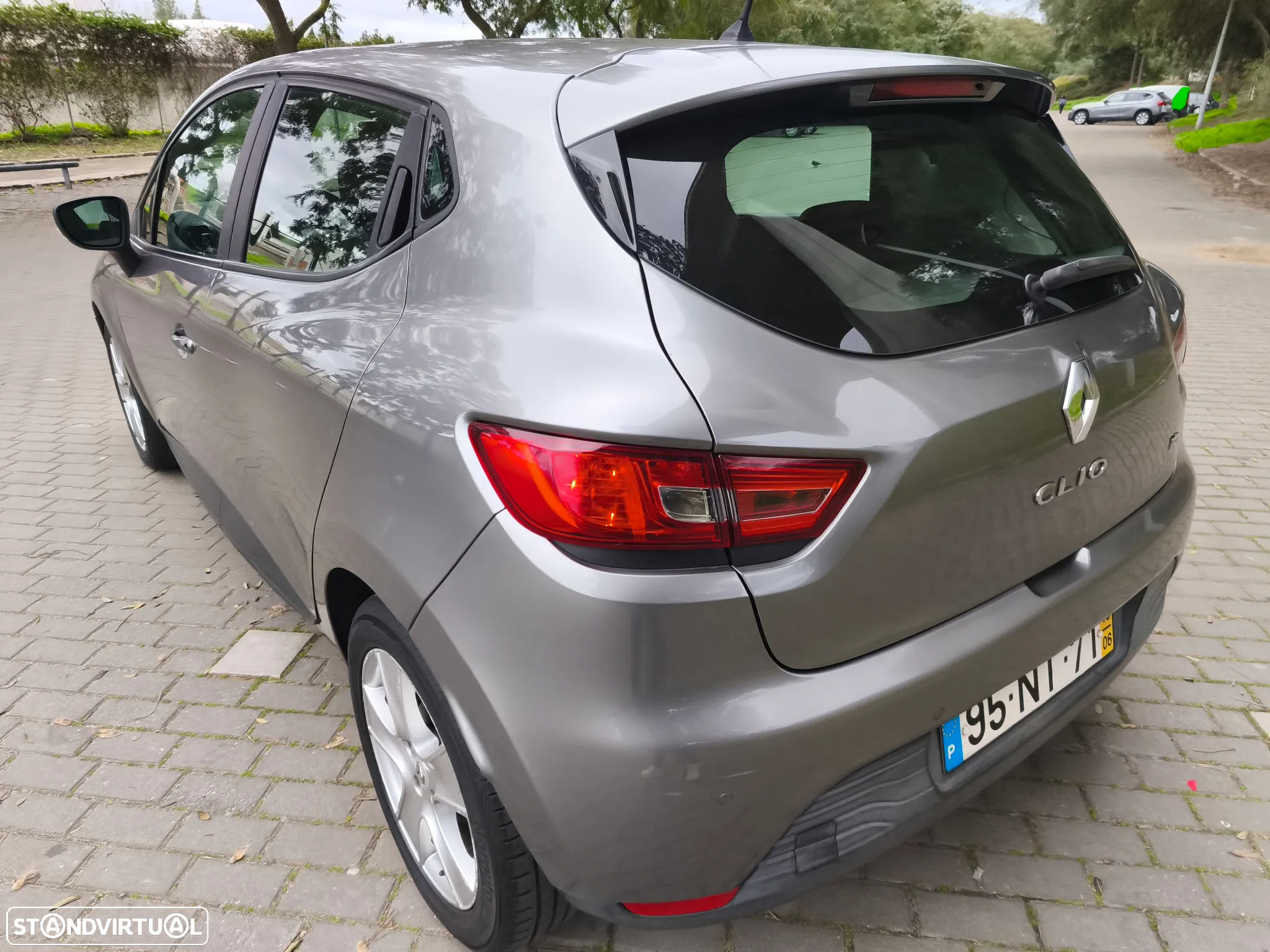 Renault Clio 0.9 TCE Confort - 6