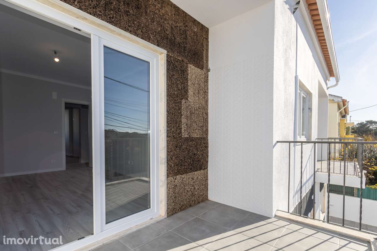 Arrendo Apartamento T1 remodelado- Foros de Amora, Seixal – 750 Eur - Grande imagem: 2/13