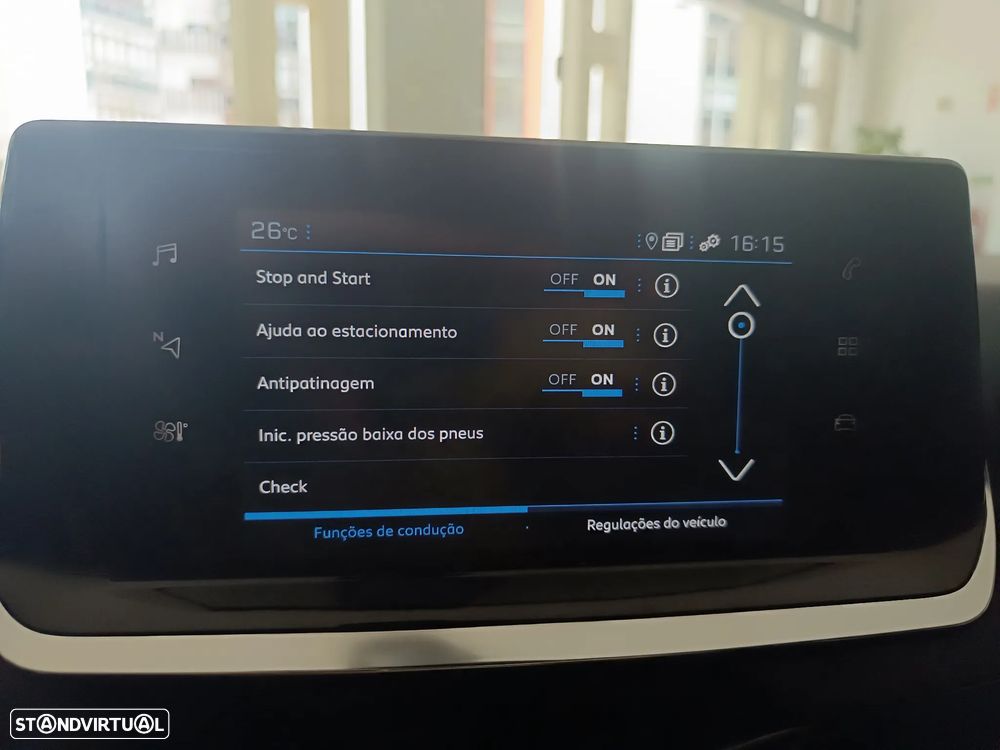 Peugeot 2008 1.2 PureTech Active — fotografia 44