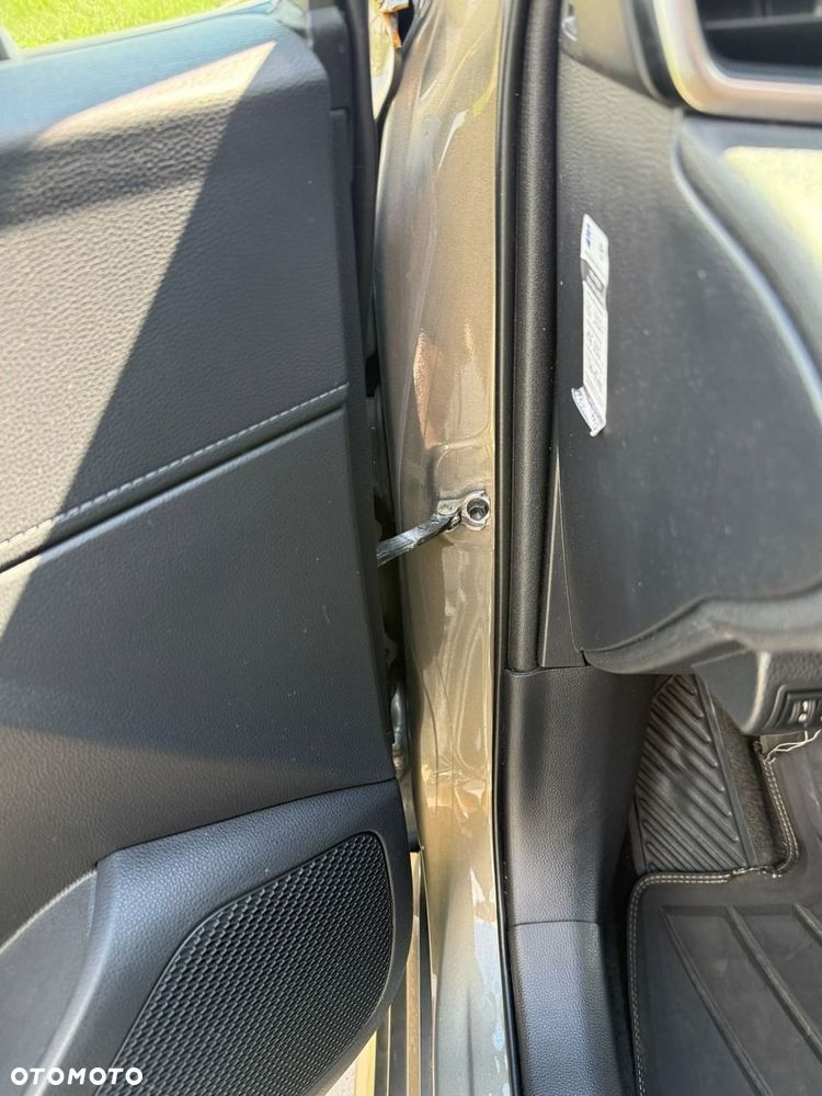 Toyota Corolla 2.0 Hybrid Comfort - 16