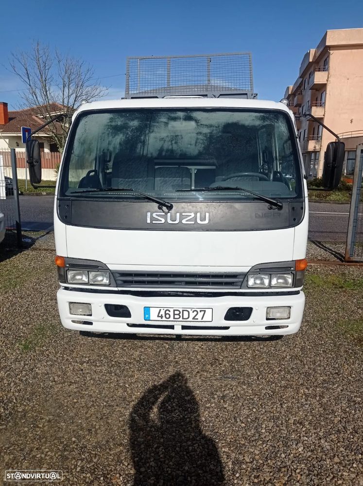 Isuzu 3000 DI Turbo/ Basculante - 2
