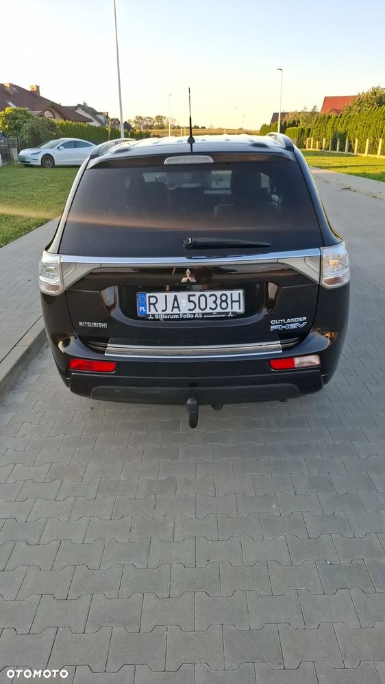 Mitsubishi Outlander - 5