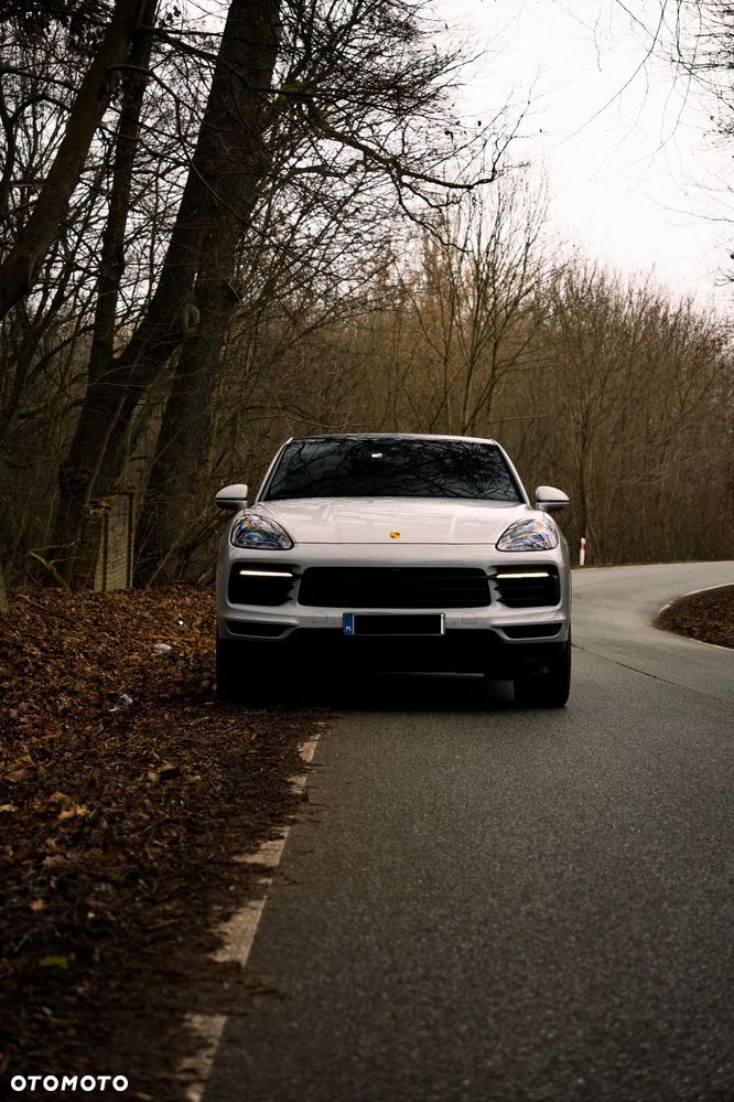 Porsche Cayenne Coupe E-Hybrid - 10