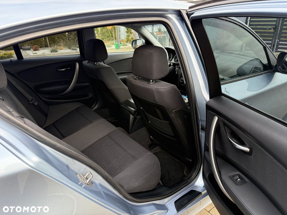 BMW Seria 1 116i - 16