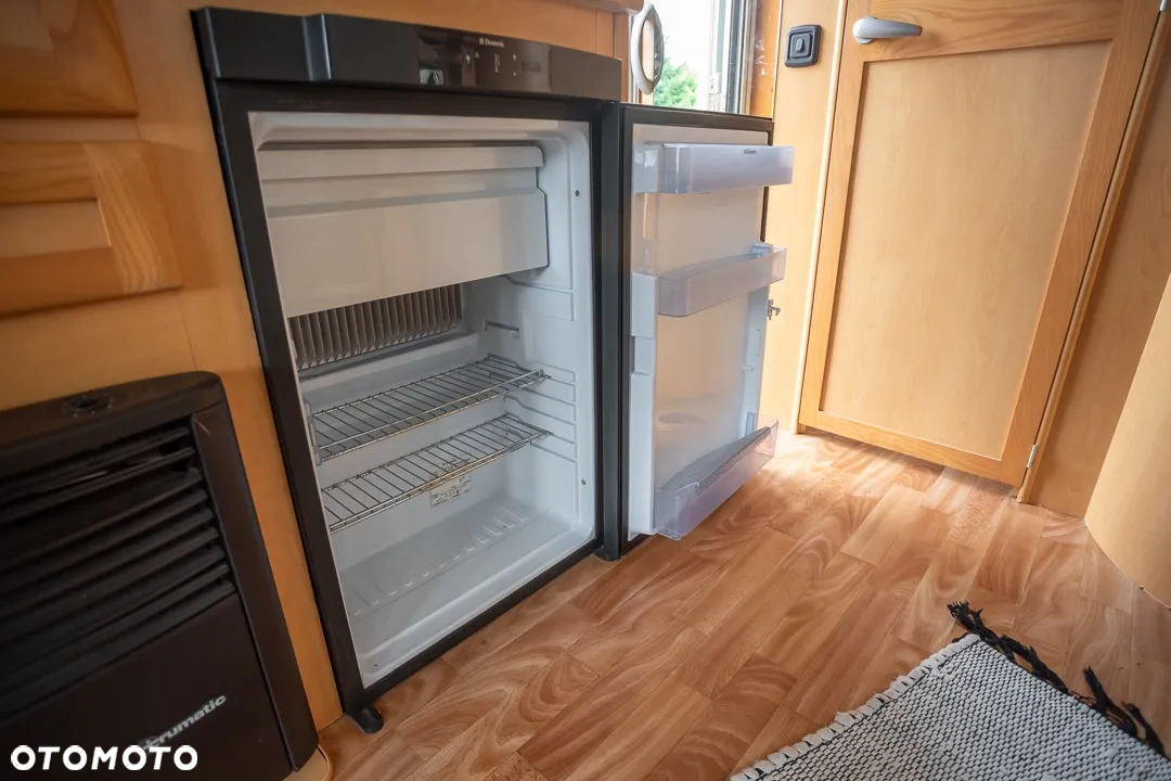 Elddis Crusader Hurricane - 16